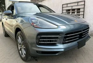 Porsche Cayenne 2019 Blue