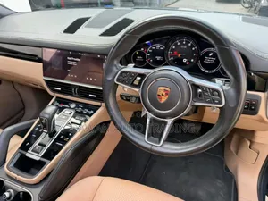 Porsche Cayenne 2019 Blue
