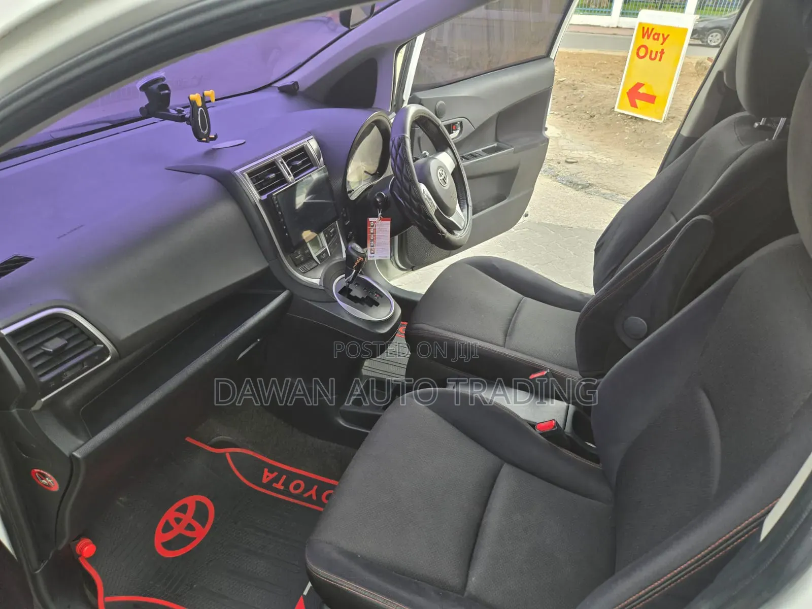 Toyota Ractis 2013 White