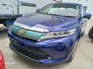 Toyota Harrier 2.5 Hybrid 4WD 2019 Blue