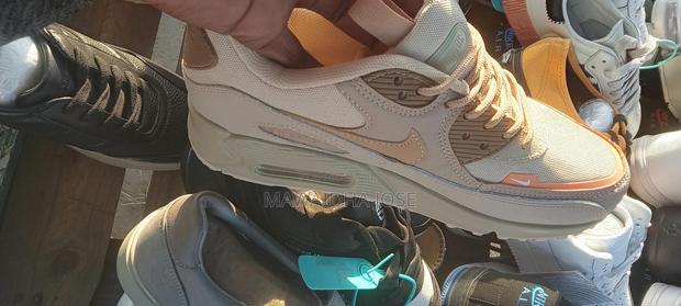 Jose Collection - thumbnail 3