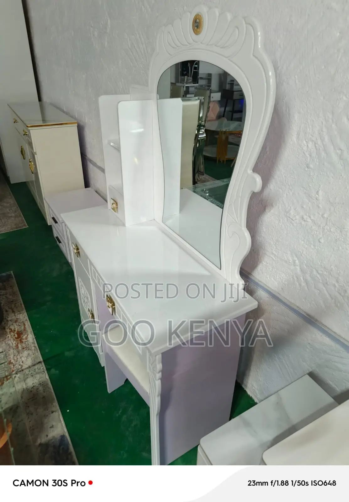 Home Dressing Table; Queen Vanity Table With Mirror And Multi-storage