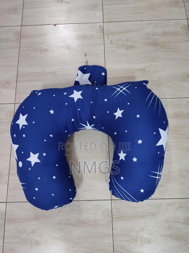 Nursing Pillow - thumbnail 2