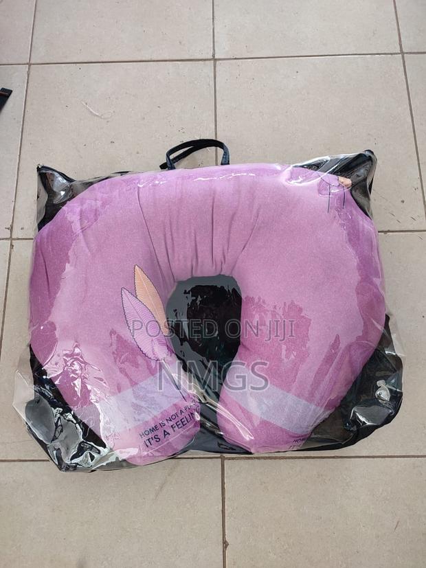 Nursing Pillow - thumbnail 4