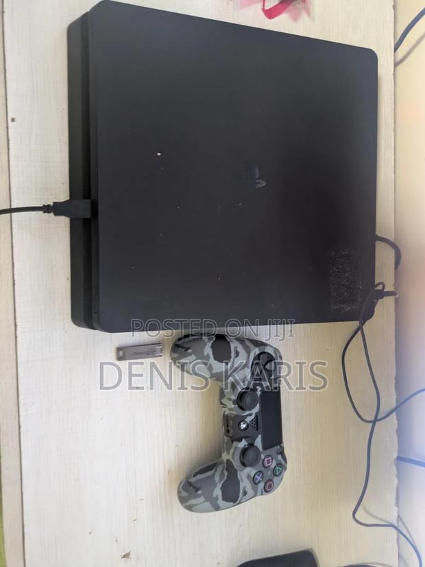 Ps4 Slim -1tb - main view