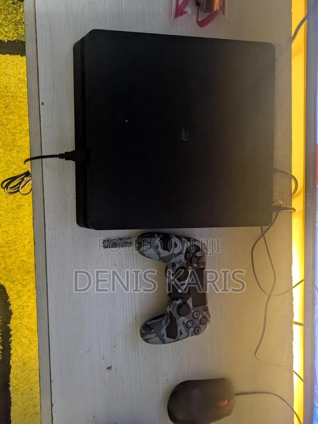 Ps4 Slim -1tb - thumbnail 3