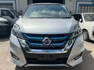 Nissan Serena 2019 Silver