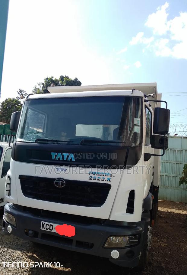 Tata Truck - main view