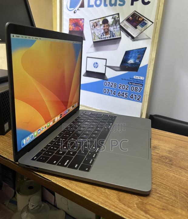 Laptop Apple MacBook Pro 2017 16GB Intel Core i5 SSD 256GB - thumbnail 3