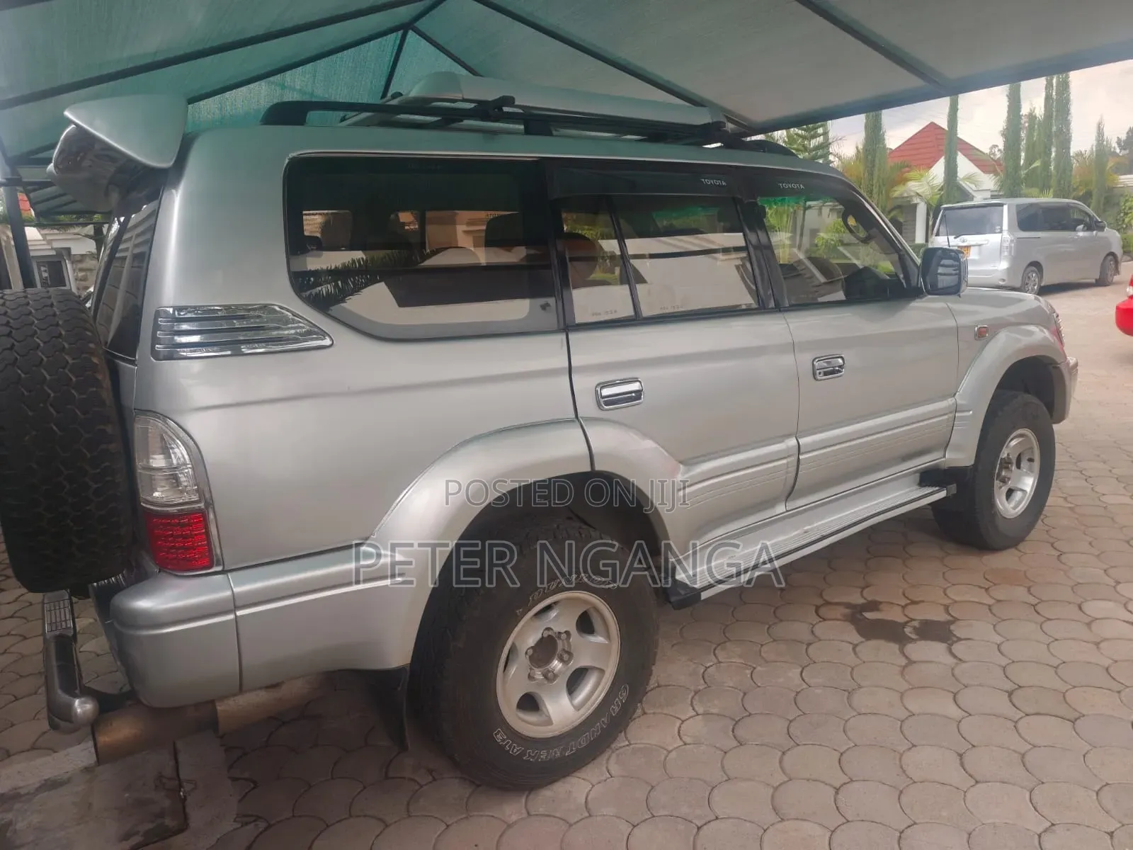 Toyota Land Cruiser Prado 2.7 16V 5dr 2000 Gold