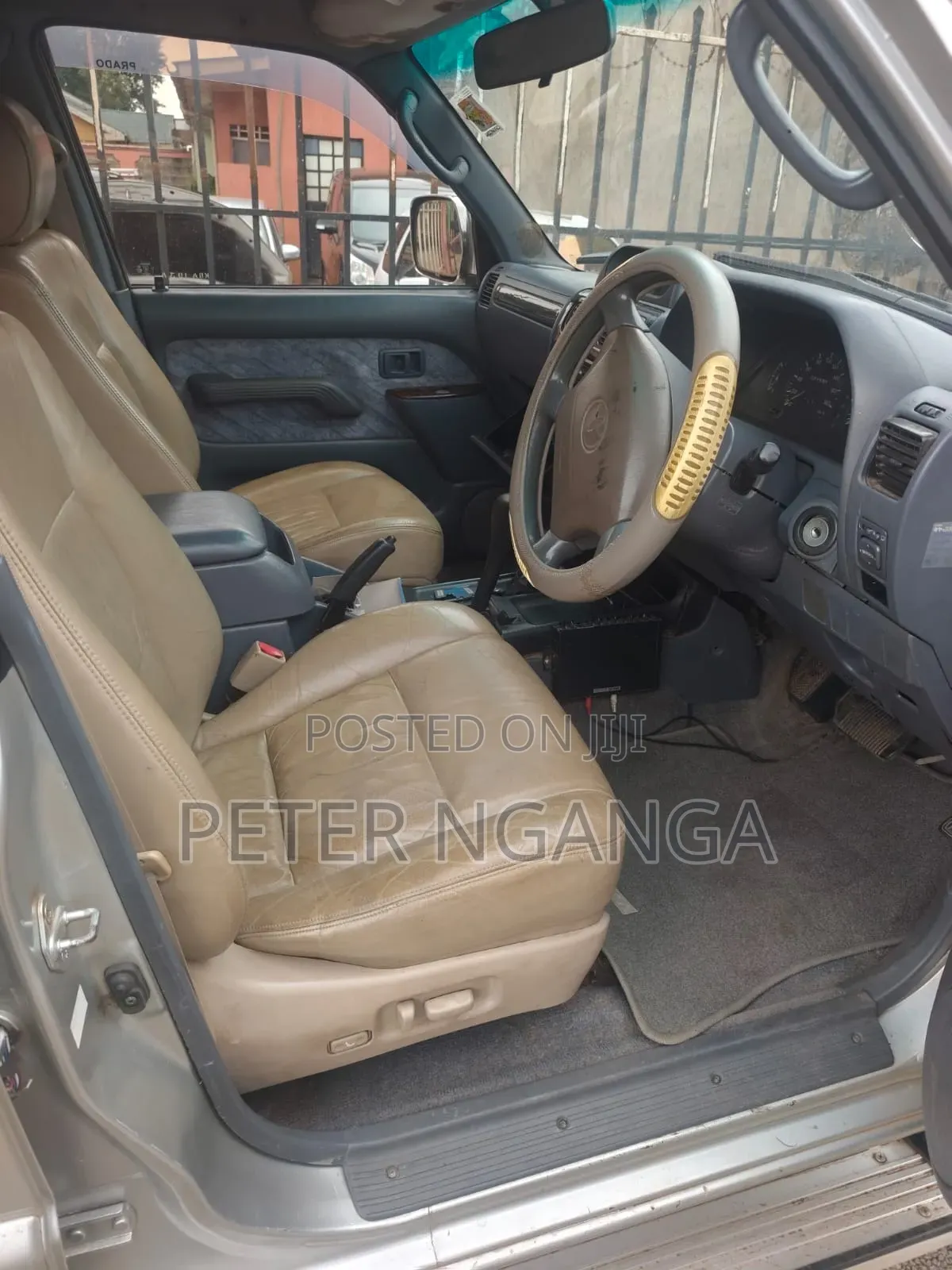Toyota Land Cruiser Prado 2.7 16V 5dr 2000 Gold