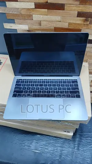 Laptop Apple MacBook 2017 16GB Intel Core i5 SSD 256GB