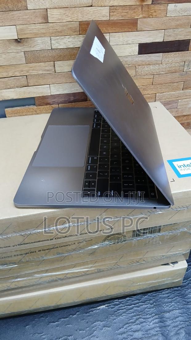 Laptop Apple MacBook 2017 16GB Intel Core i5 SSD 256GB - thumbnail 2