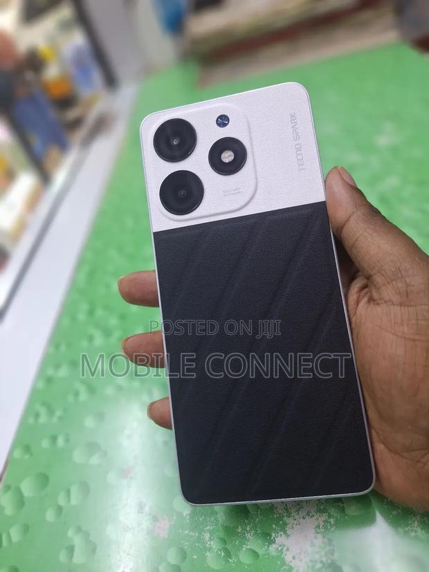 Tecno Spark 10 Pro 256 GB - thumbnail 2