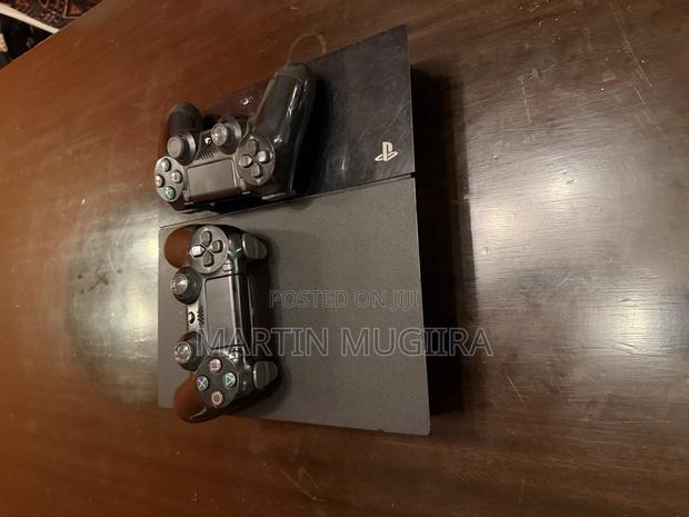 Clean Ps4 for Sale - main view