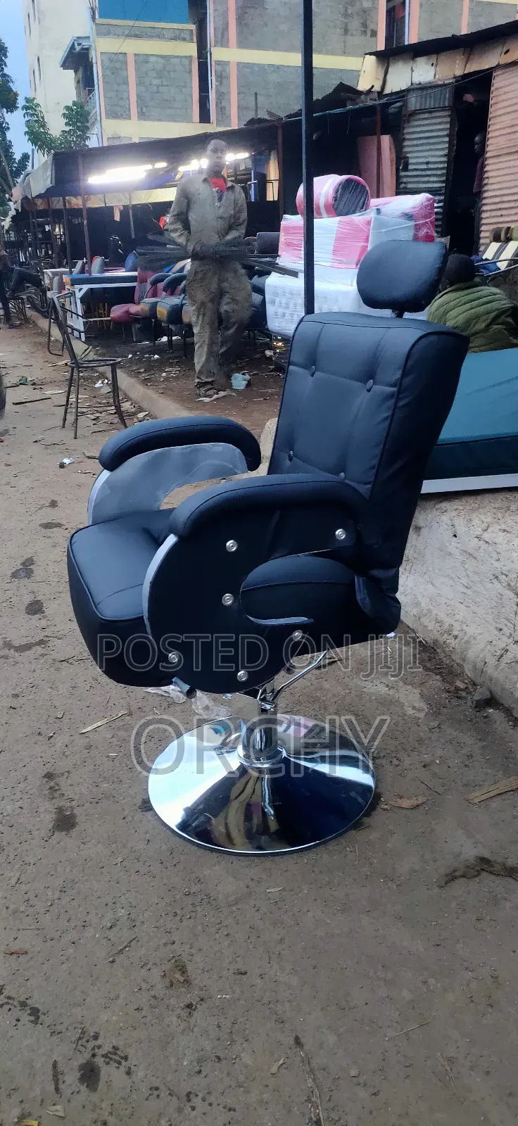 Barbers Seat / Finishing Chair