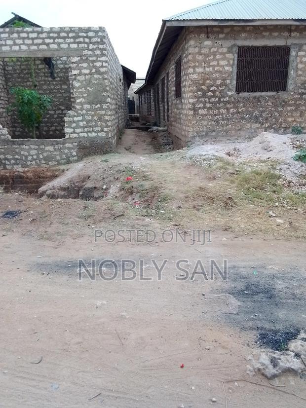 House on Sale - thumbnail 4