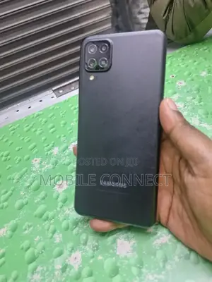 Samsung Galaxy A12 64 GB Black