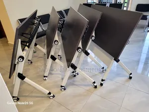 Training Unique College Table
