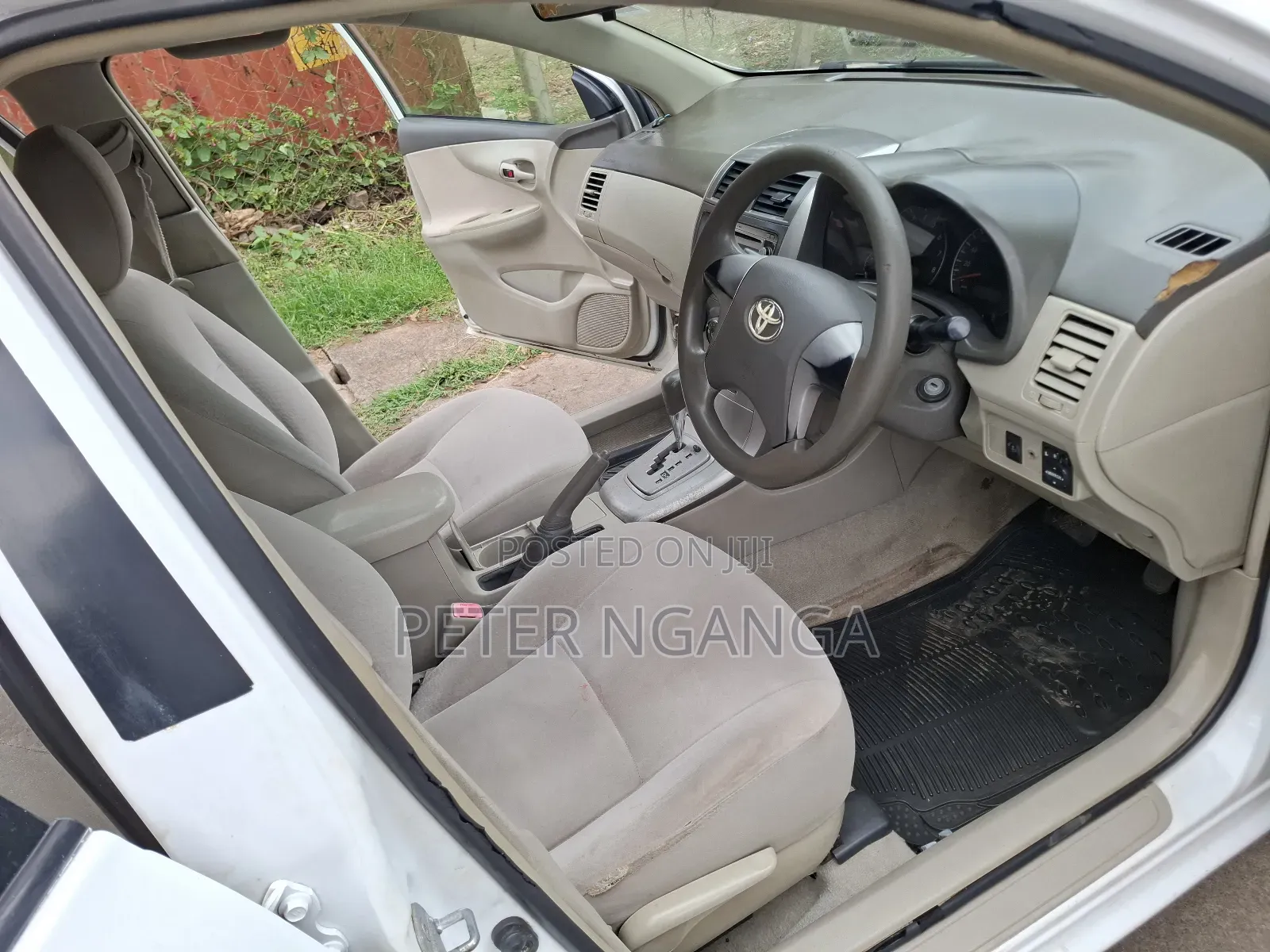 Toyota Axio 2010 Off white