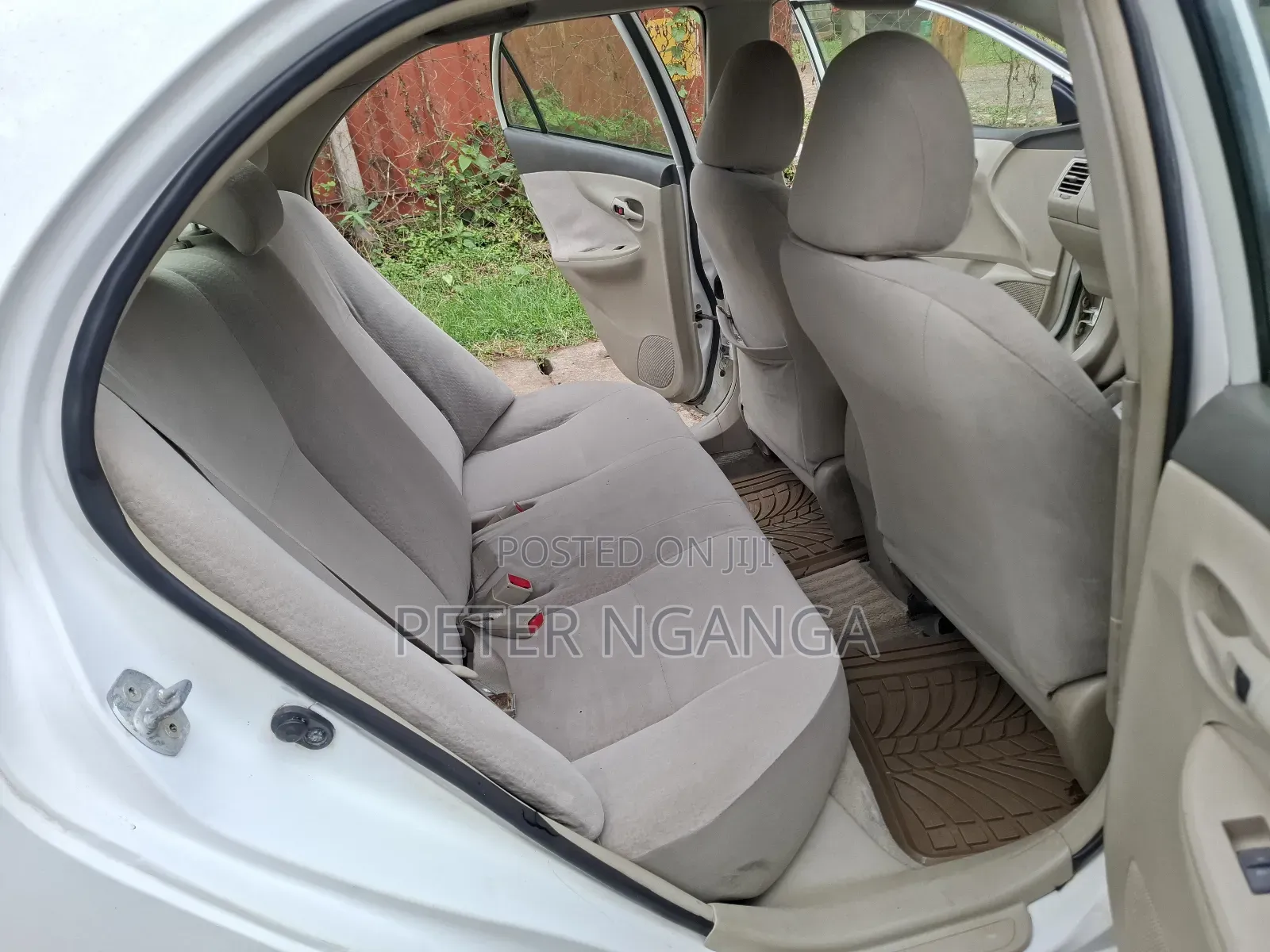 Toyota Axio 2010 Off white