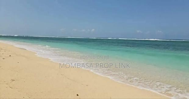 Vipingo Beachfront: 1/2 Acre 1/4 Acre Plots for Sale! - thumbnail 3
