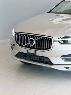 Volvo XC60 2019 White