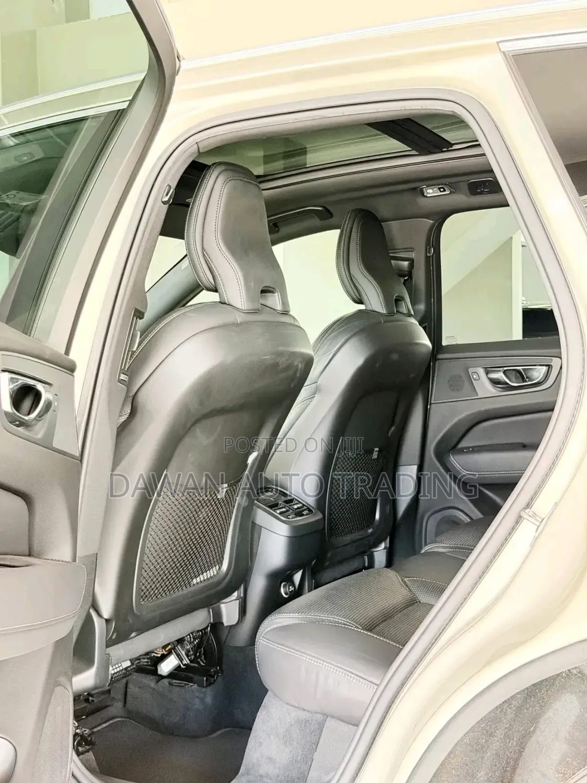 Volvo XC60 2019 White