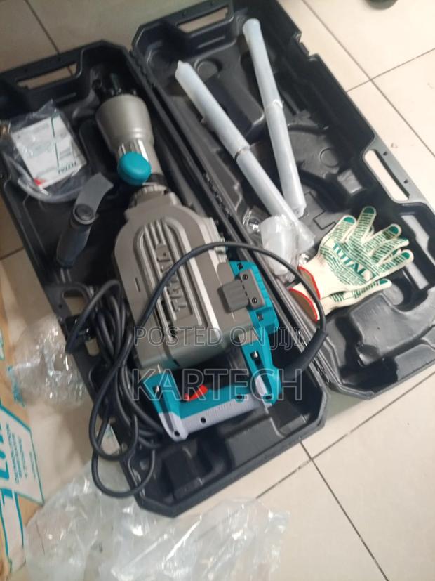 Total Th215456 1700w Demolition/ Jack Breaker (16kg)