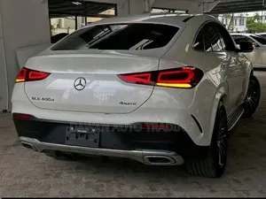 Mercedes-Benz GLE-Class 2019 White
