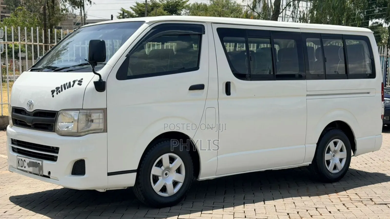 Toyota HiAce 2014 White