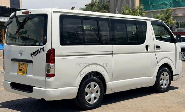 Toyota HiAce 2014 White - thumbnail 5