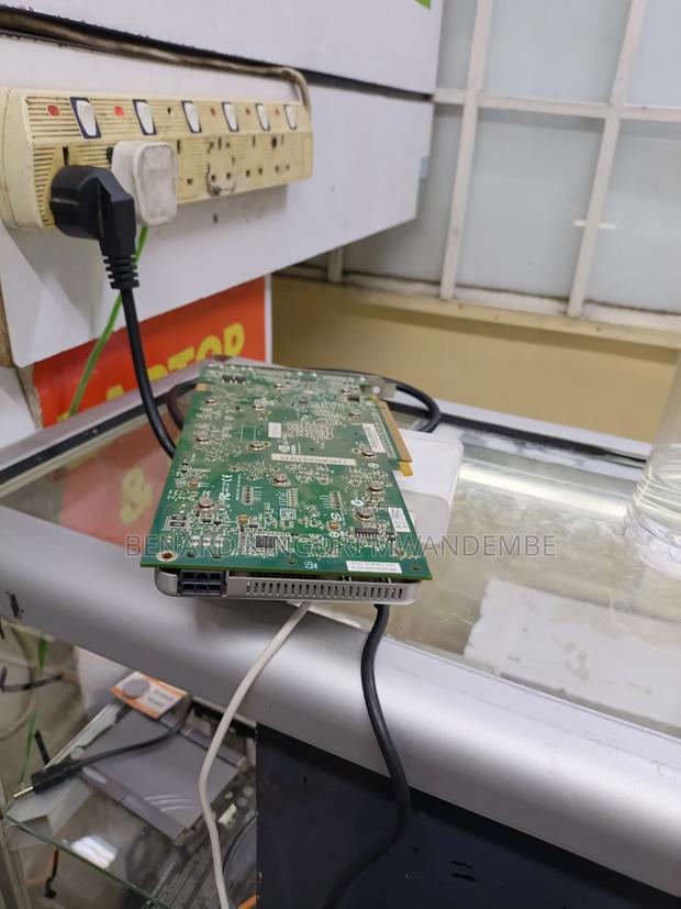 Nvidia 2gb Graphics Card Quadro  - thumbnail 3