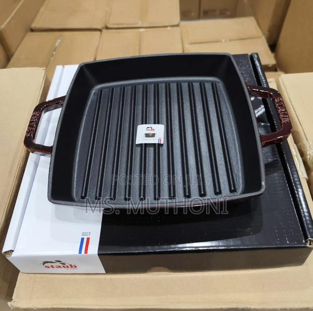 23 Staub Square Grill Pan (Maroon )