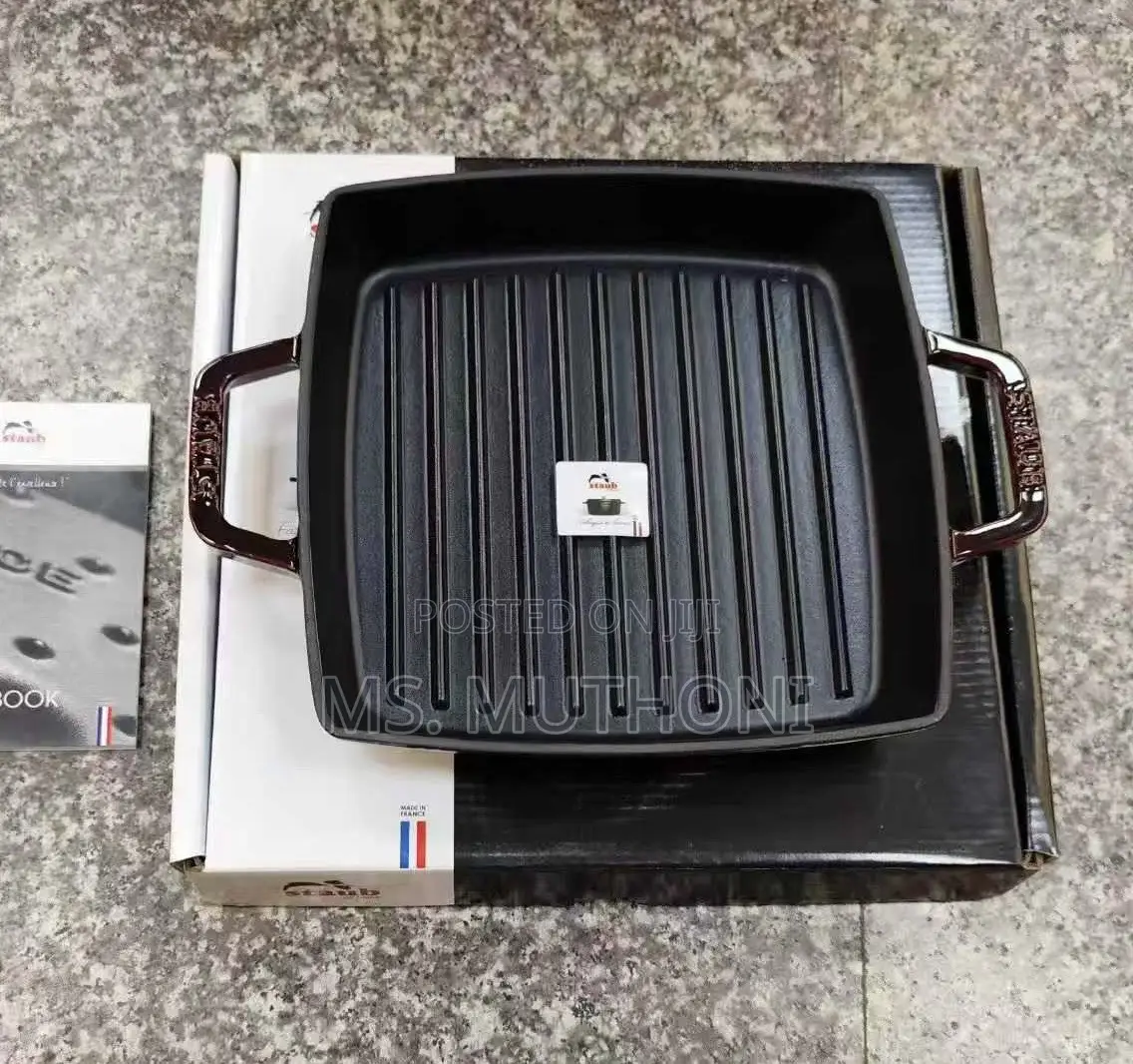 23 Staub Square Grill Pan (Maroon )