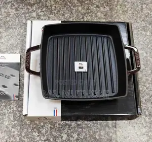 23 Staub Square Grill Pan (Maroon )