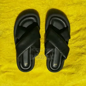 Thrift Flat Sandals