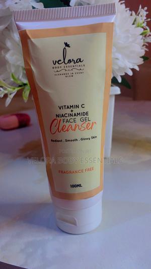 Deep Cleansing Brightening Gel Wash for Acne, Dark Spots Dull Skin - thumbnail 2