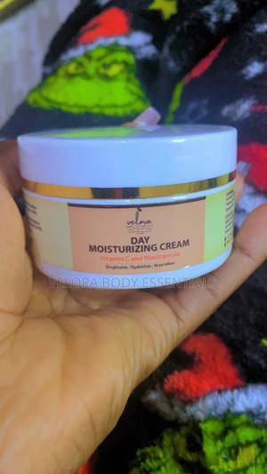 Velora Vitamin C Niacinamide Brightening Day Cream Moisturizer - main view