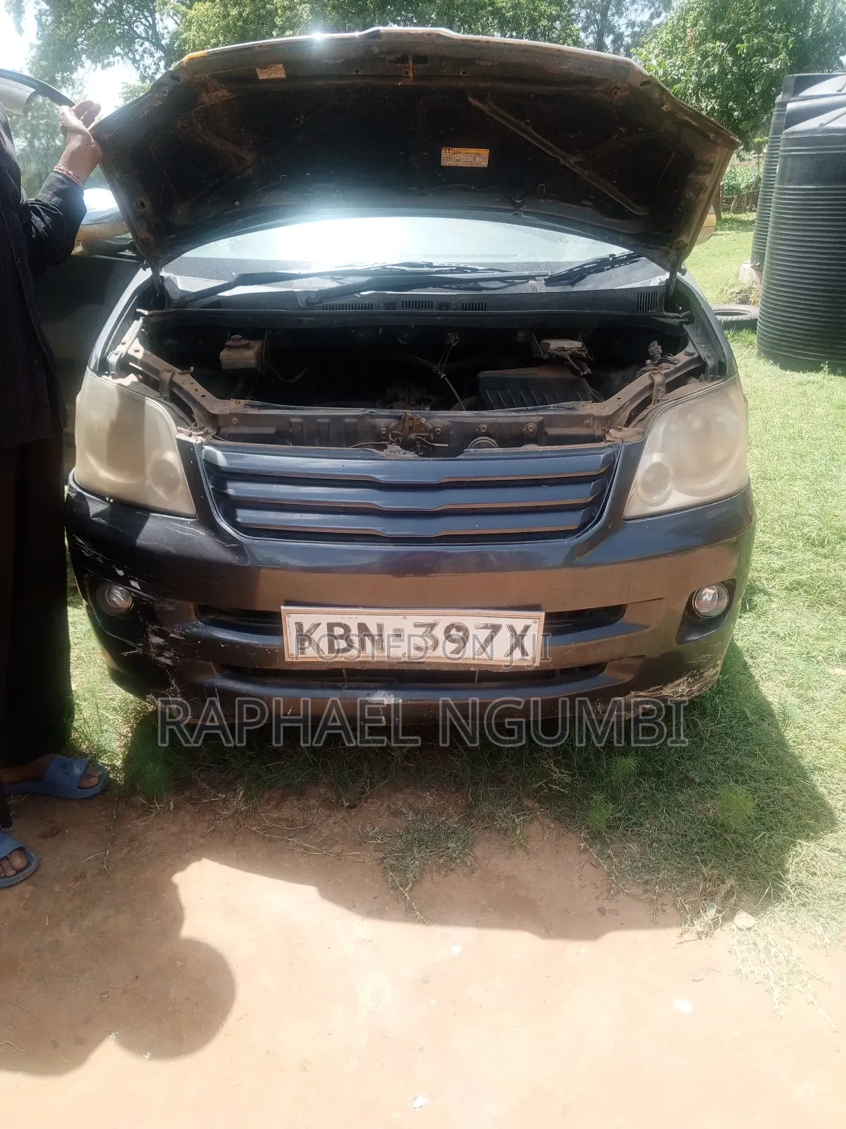 Toyota Noah 2004 Silver