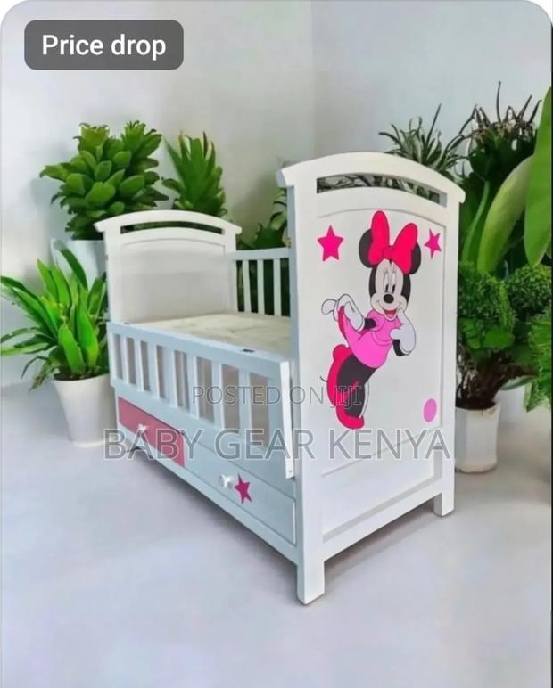 Princess Baby Cot - main view