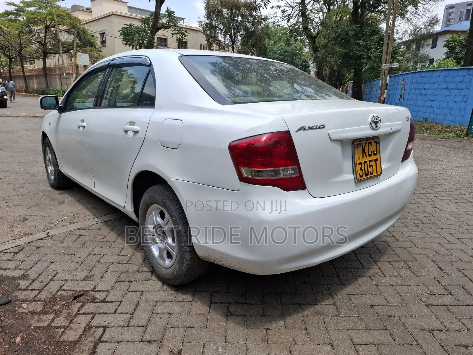 Toyota Axio 2010 White