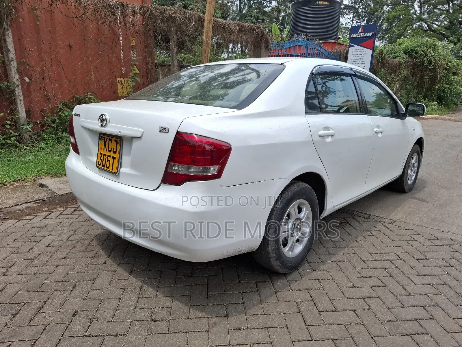 Toyota Axio 2010 White
