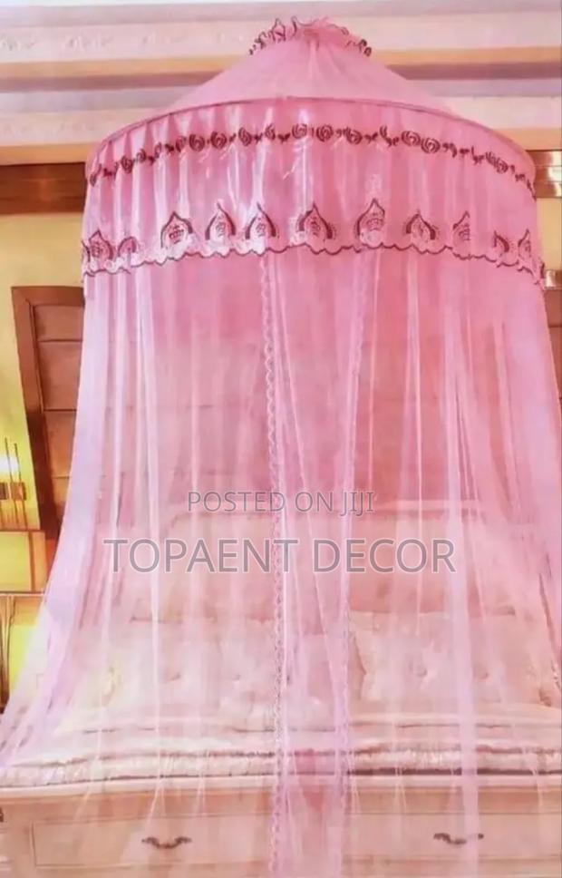 Pink King-size And Queen Size Round Mosquito Net