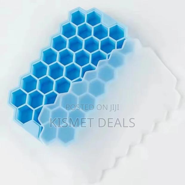 37 Grid Ice Tray - main view