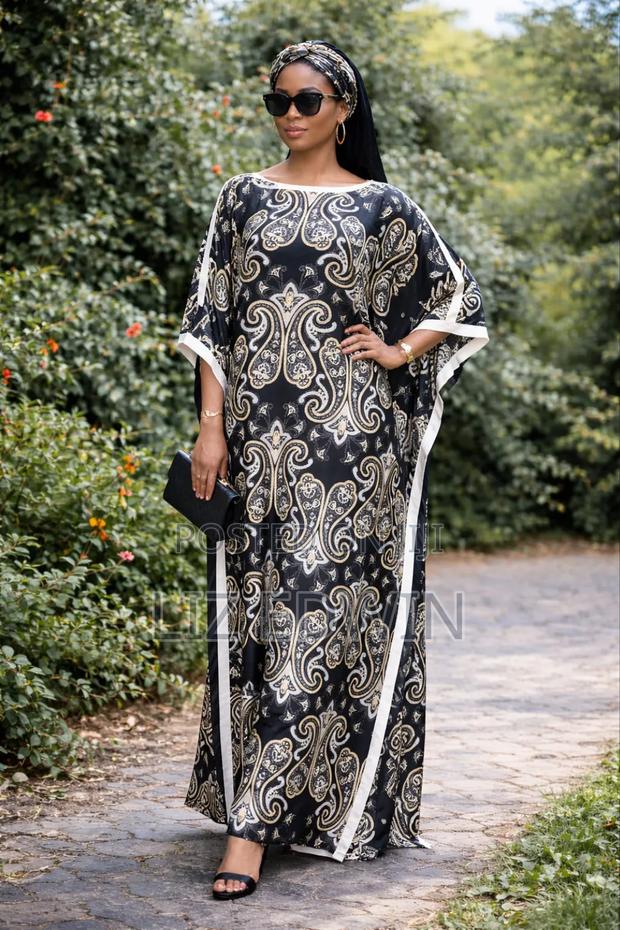 Ladies Dresses - thumbnail 3