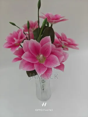 Glass Vase With Flower - Cd