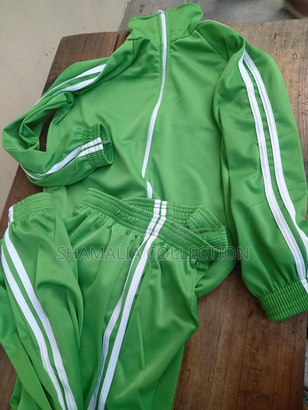 Plain and Branded School Tracksuit - thumbnail 3