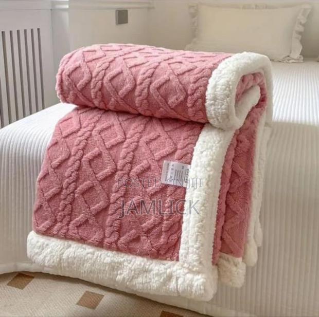 Luxury Shapper Fleece Blanket - Sv - thumbnail 3