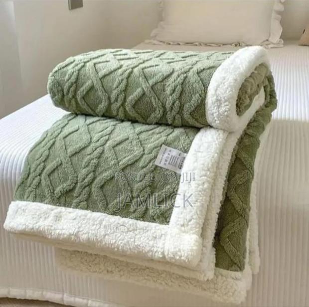 Luxury Shapper Fleece Blanket - Sv - thumbnail 5
